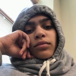 Meet your Posher, Macy